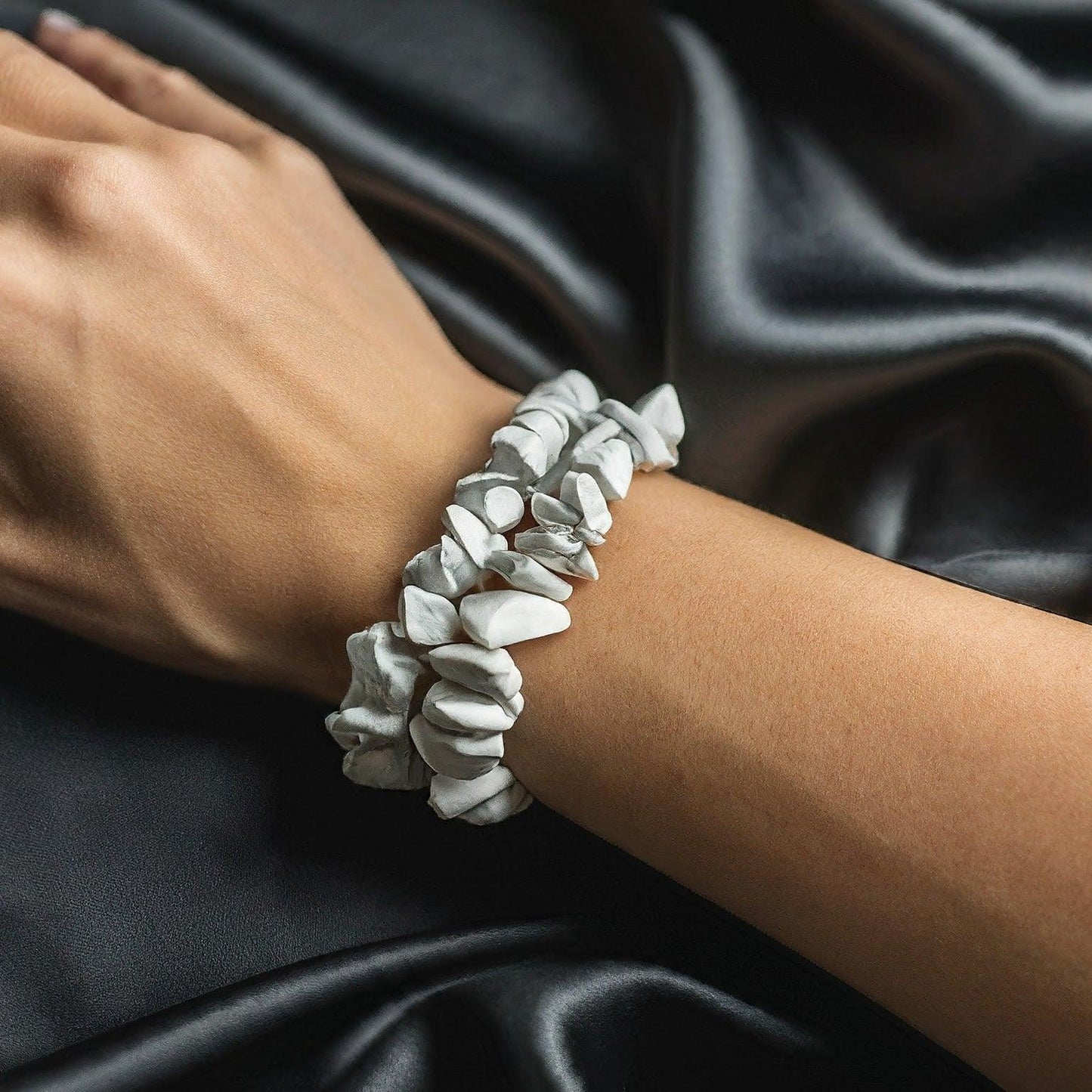 Howlite Chips Bracelet | Natural Gemstone for Stress Relief, Peace & Stackable Style