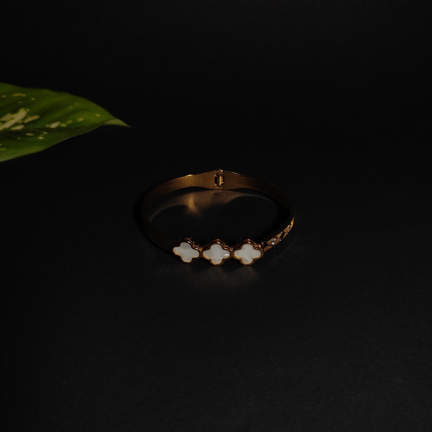 Golden Clover Charm Bangle | Elegant Mother of Pearl Bangle | Luxury Inspired Style for Women
