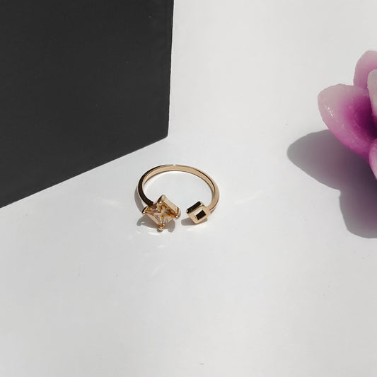 Calliope Ring | Gold Open Ring with Yellow Square Gemstone & Geometric Detail