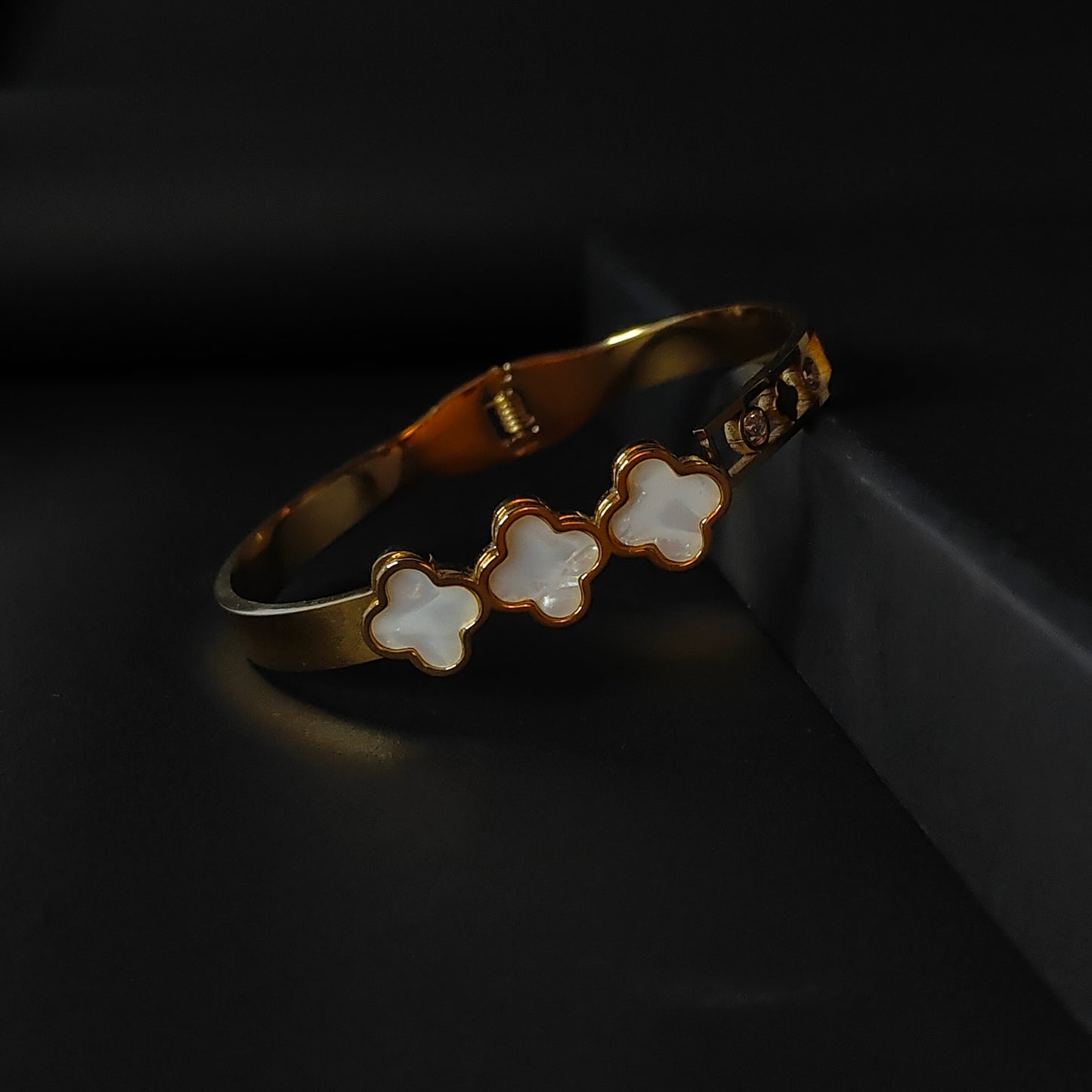 Golden Clover Charm Bangle | Elegant Mother of Pearl Bangle | Luxury Inspired Style for Women