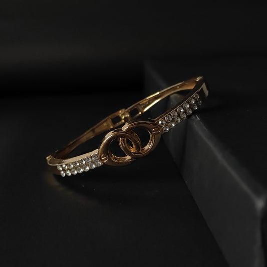 Elegant Gold Interlocking Bangle | Anti Tarnish Link Bangle with Crystals | Modern Fashion Jewellery for Women