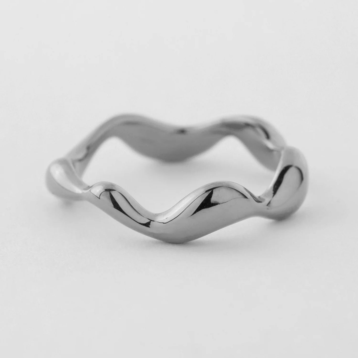 Nuanced Flow Ring Duo | Sculptural Statement with Organic Curve Design