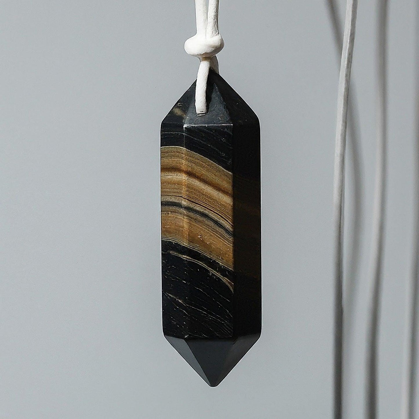 Sulemani Hakik (Black Agate) Pencil Shaped Pendant | Premium Healing Stone Necklace for Protection & Positive Energy