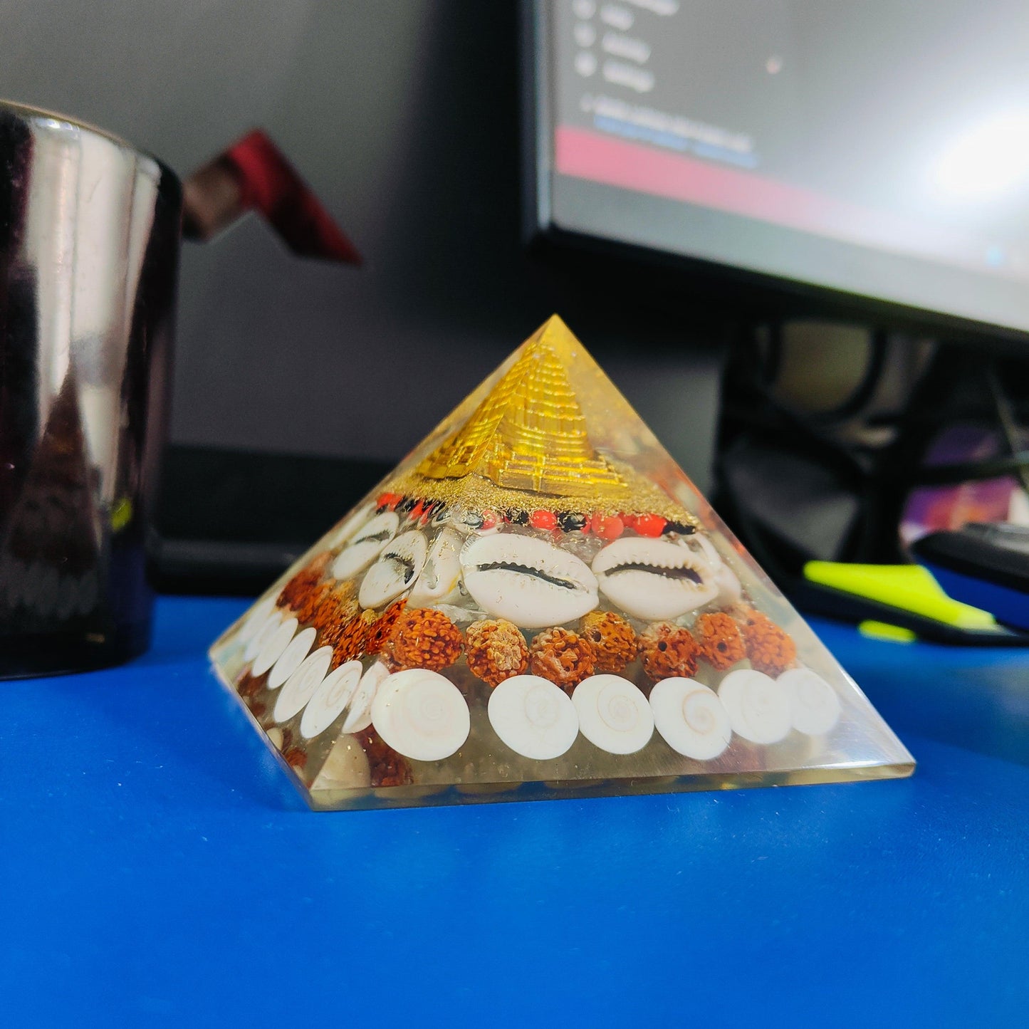 Dhan Laxmi Shree Yantra Crystal Pyramid | Symbol of Prosperity, Wealth, and Spiritual Growth in India